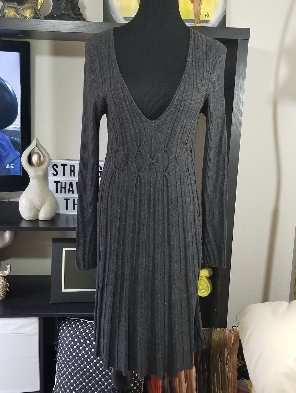 Max Studio Charcoal Cable Knit Fit & Flare Sweater Dress M Dark Academia - Picture 3 of 7